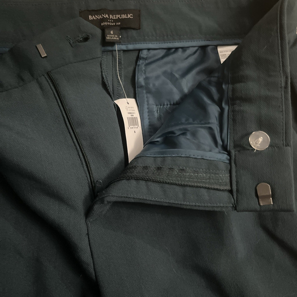 New Banana Republic Blue High Rise Stretch Bootcut Pants 32” Size 6 Pleated NWT - Picture 6 of 10
